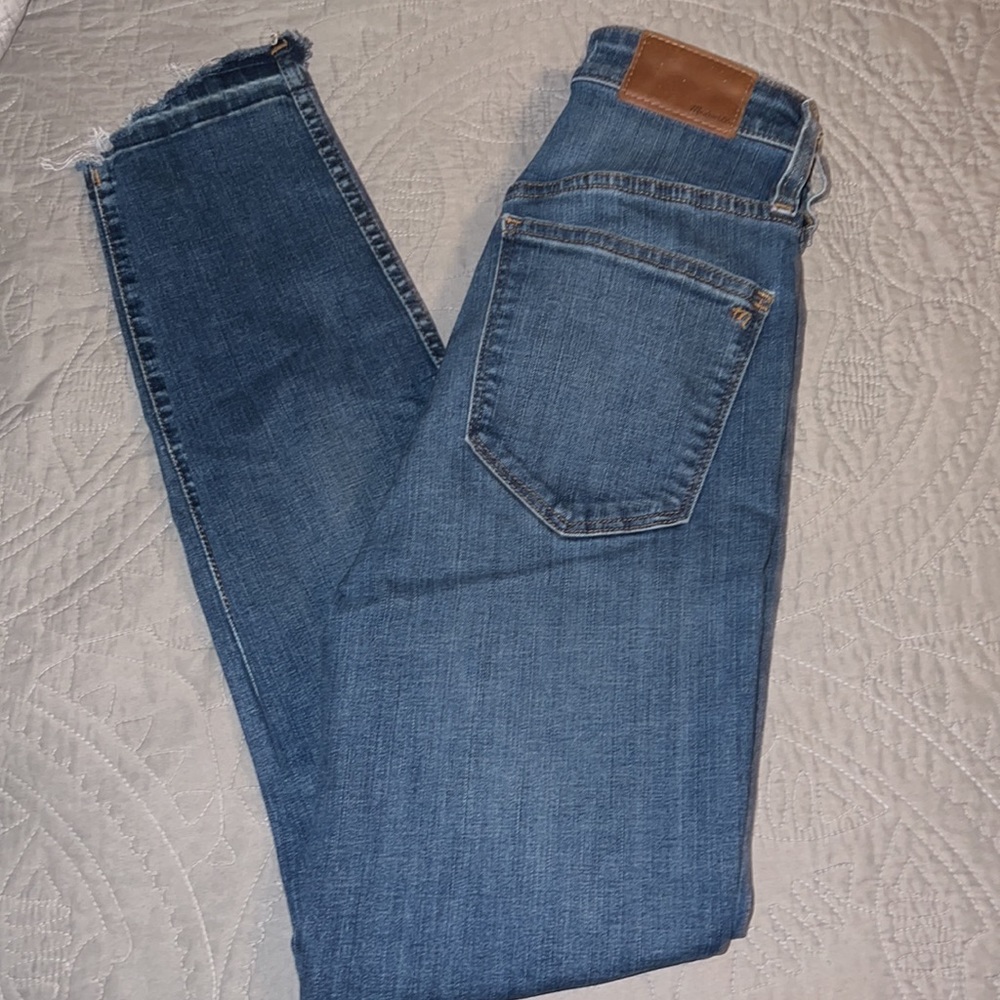 Madewell Curvy High Rise Skinny Jeans. Size 26. Great condition.